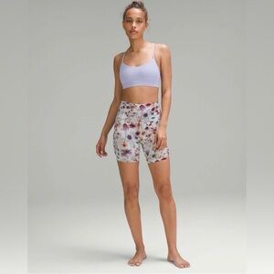 Lululemon Flow Y Bra Nulu *Light Support, A–C Cups in Lilac Smoke, Sz 4